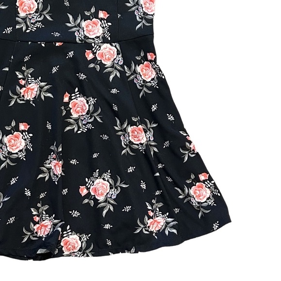 Divided by H&M Black and Pink Floral Sleeveless Scoopneck Skater Dress size: 14 - Picture 7 of 10